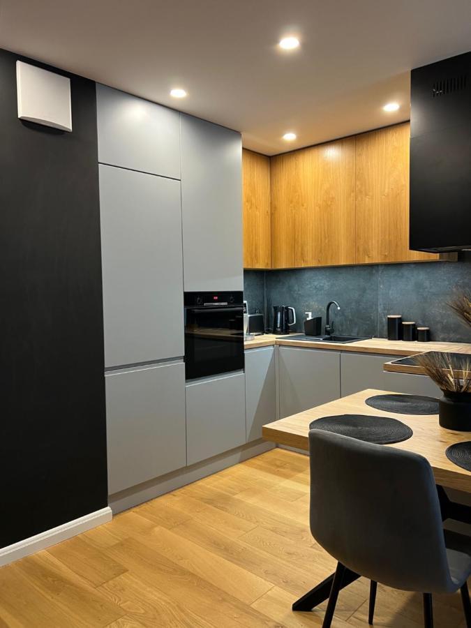 Family & Business Elegant Apartments: Kadzielnia Terrace with Garage Kielce Exterior photo